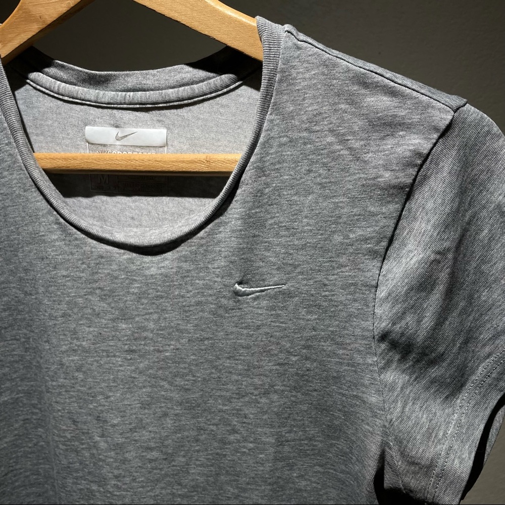 Nike Grey SportsTee M (8-10)